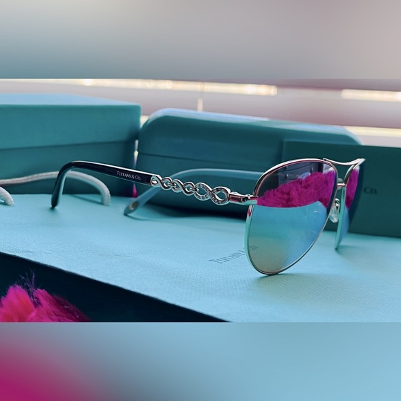 Tiffany & Co. Accessories - Authentic Tiffany & Co Aviator Sunglasses